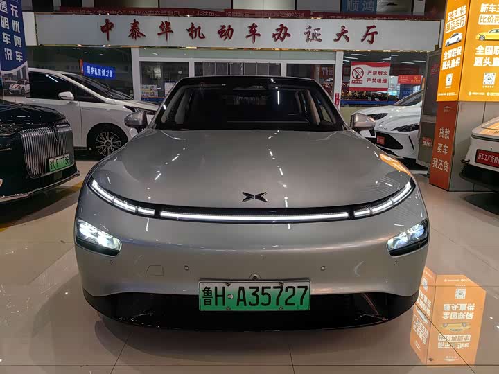 Фото 2 - XPeng P7