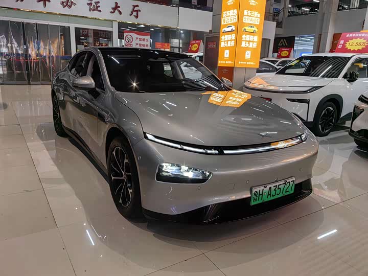 Фото 3 - XPeng P7