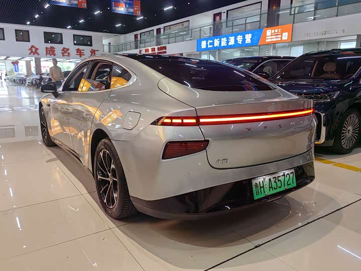 Фото 7 - XPeng P7