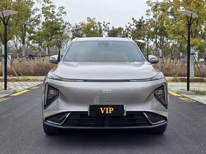 Фото 2 - Geely Galaxy L7