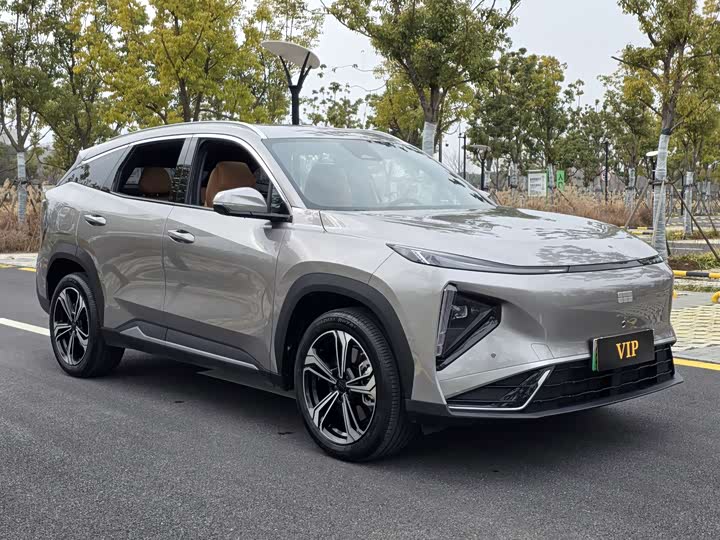 Фото 3 - Geely Galaxy L7