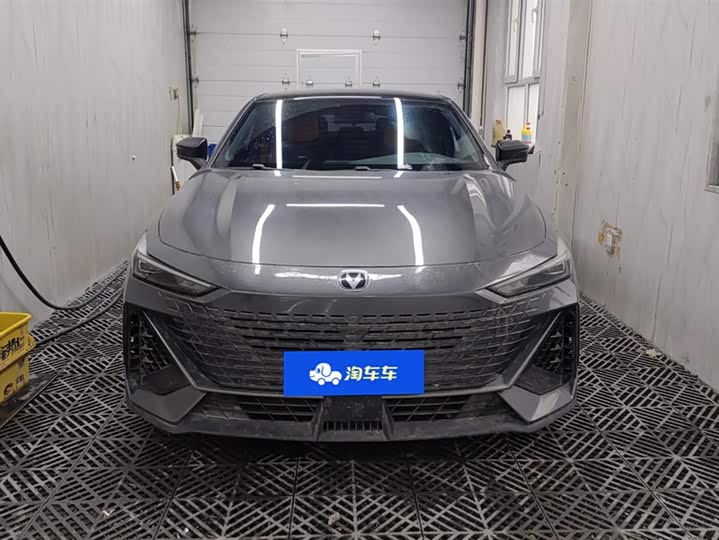 Фото 2 - Changan UNI-V