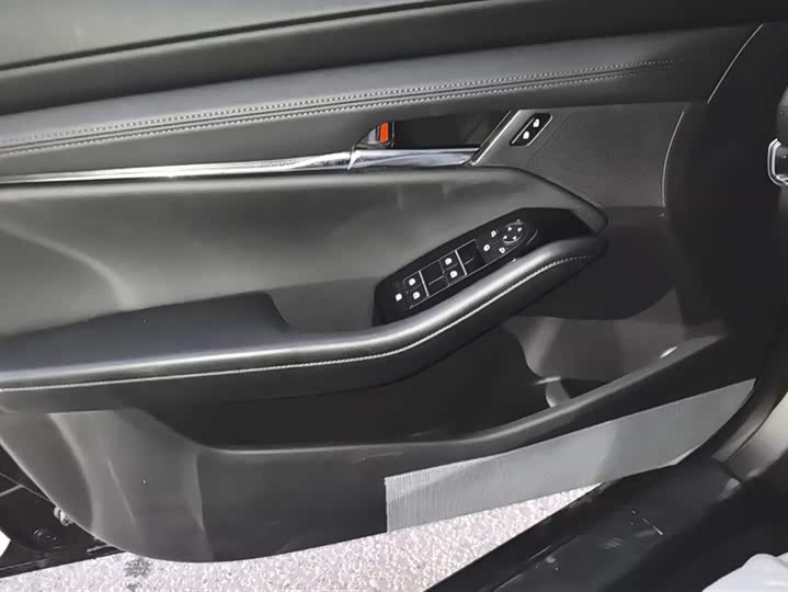 Фото 7 - Mazda 3 (Axela)