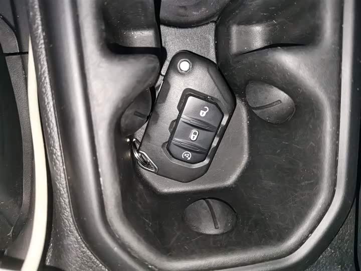 Фото 9 - Jeep Wrangler