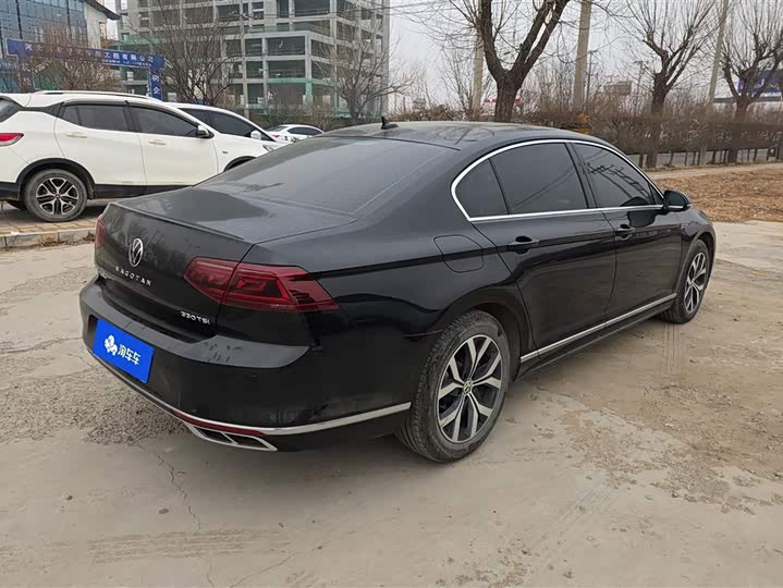 Фото 3 - Volkswagen Magotan