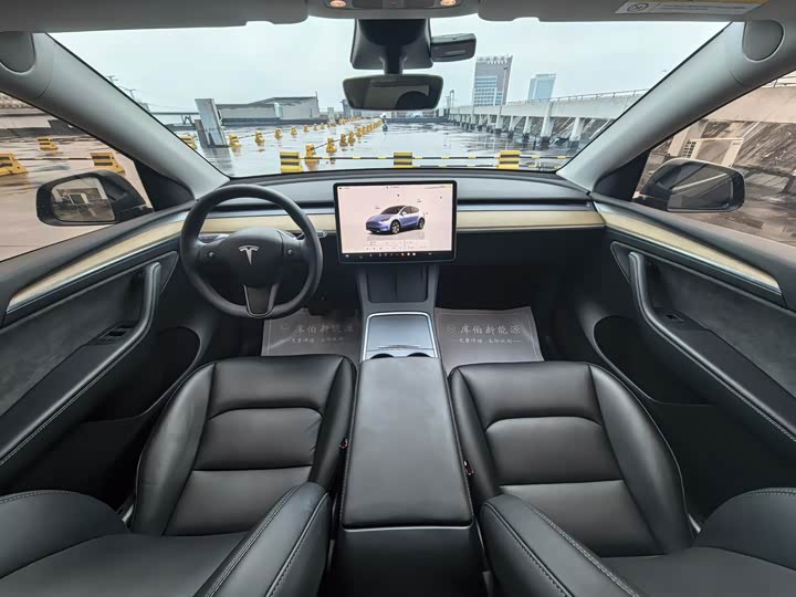 Фото 6 - Tesla Model Y