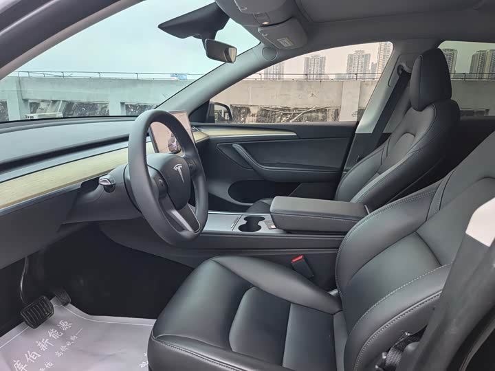 Фото 8 - Tesla Model Y