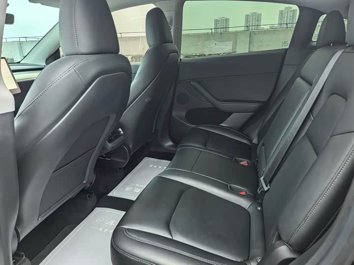 Фото 9 - Tesla Model Y