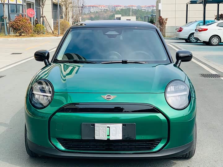 Фото 2 - Mini Cooper