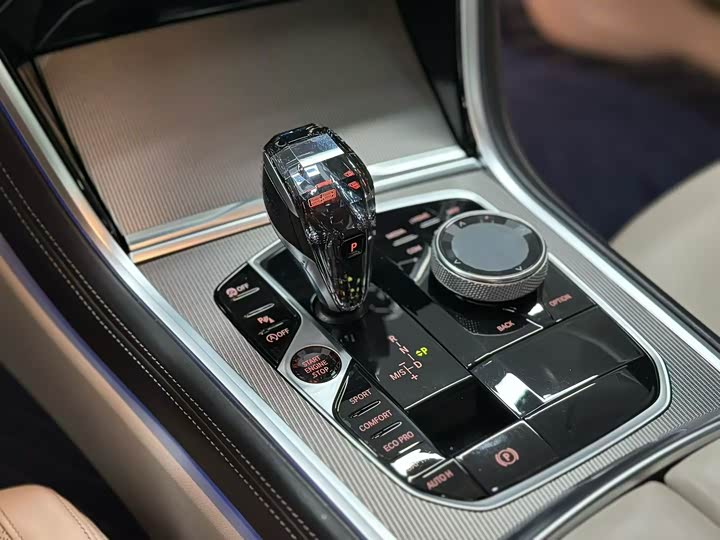 Фото 6 - BMW 8 Series