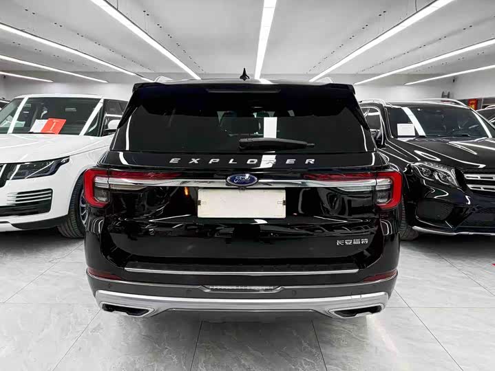 Фото 5 - Ford Explorer