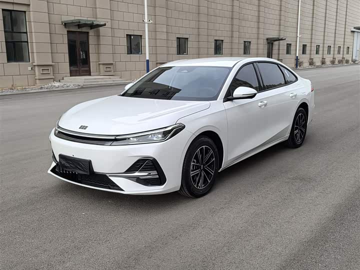 Фото 1 - Geely Galaxy A7