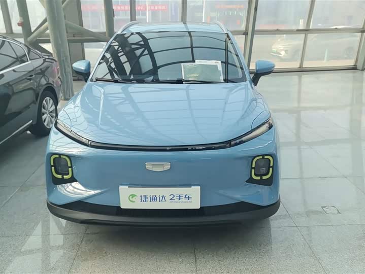 Фото 2 - Geely Geometry E Firefly