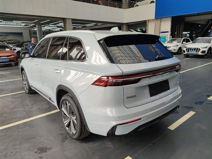 Фото 5 - Geely Monjaro