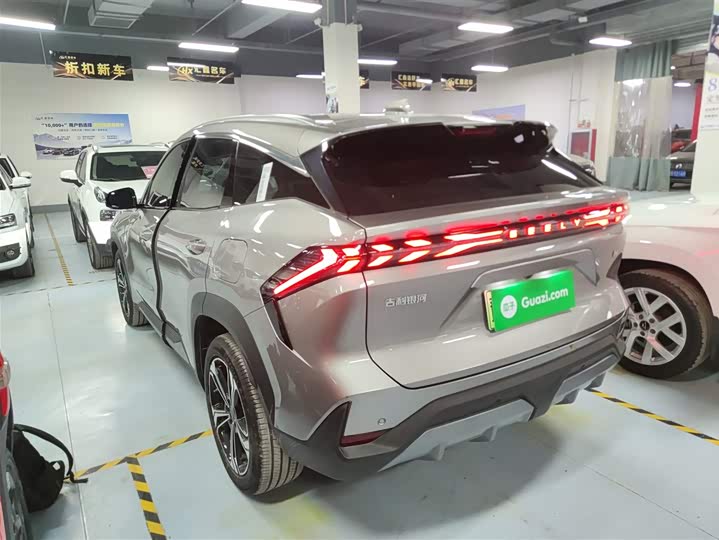 Фото 5 - Geely Galaxy L7