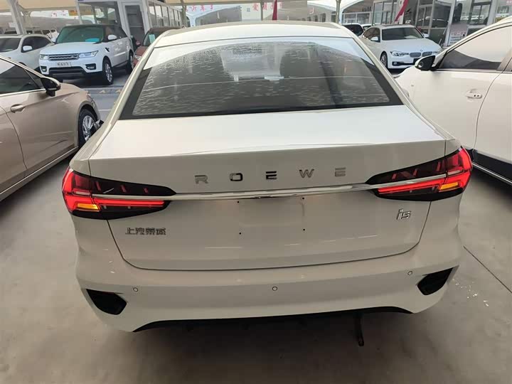 Фото 6 - Roewe i5