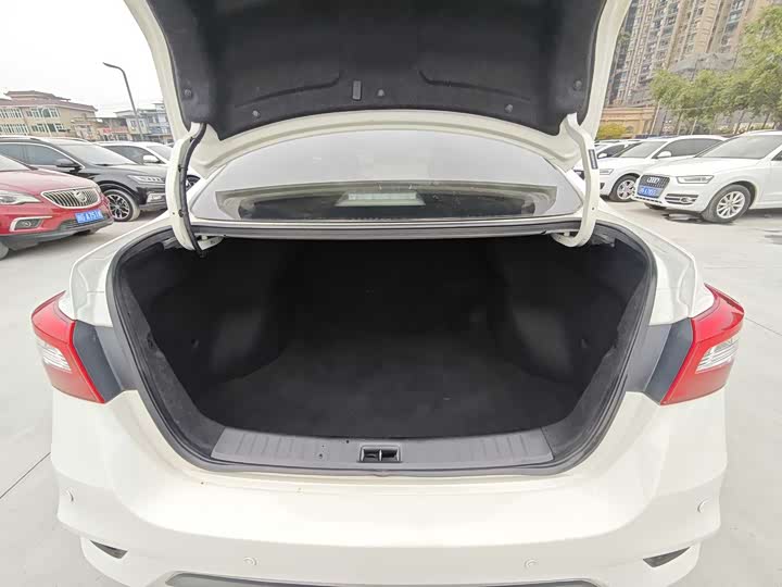 Фото 7 - Nissan Sylphy