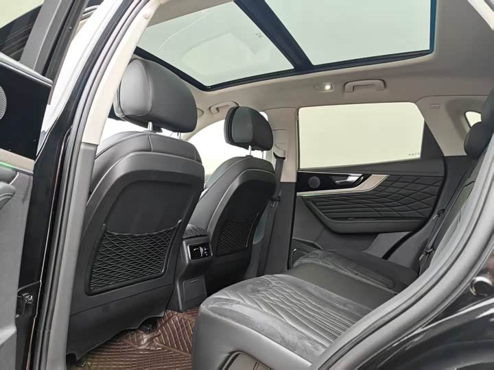 Фото 5 - Hongqi HS5