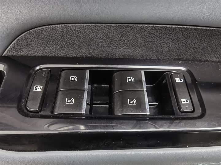 Фото 9 - GAC Aion Y