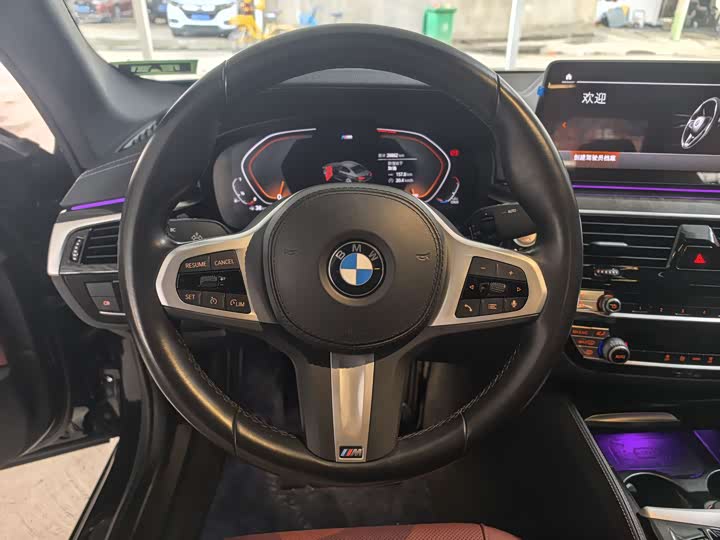 Фото 6 - BMW 5 Series