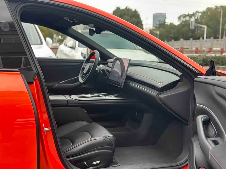 Фото 9 - Xiaomi SU7