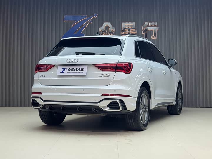 Фото 3 - Audi Q3