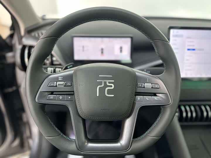 Фото 8 - BYD Yuan Plus