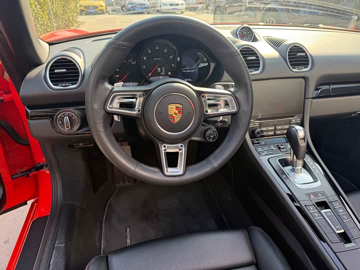 Фото 9 - Porsche 718