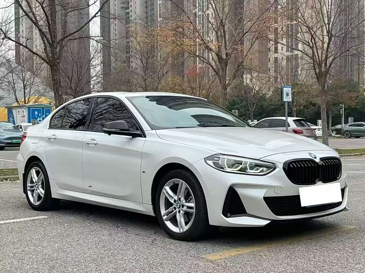 Фото 3 - BMW 1 Series
