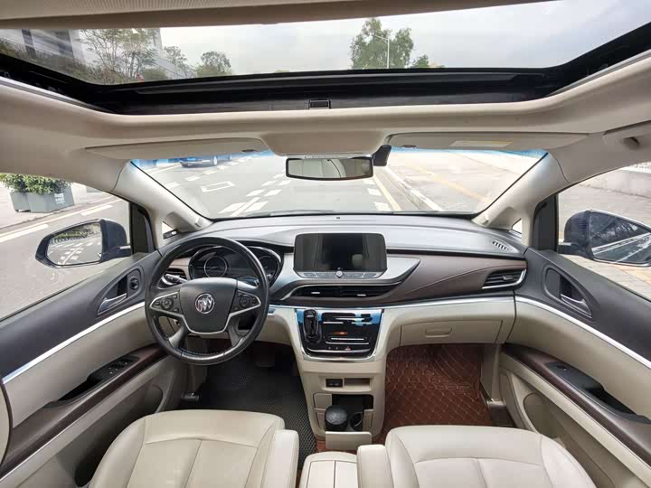 Фото 8 - Buick GL8 ES