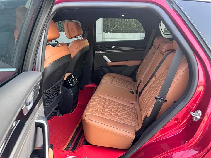 Фото 9 - BYD Tang Hybrid/EV