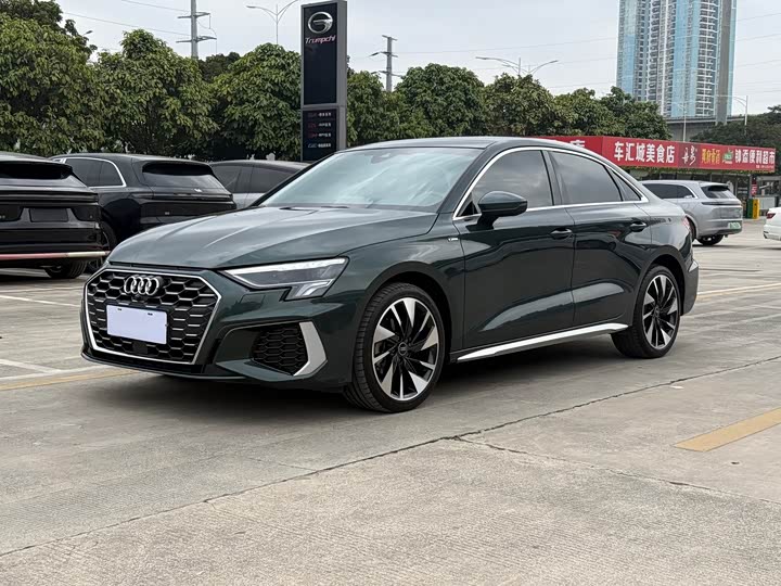 Фото 1 - Audi A3