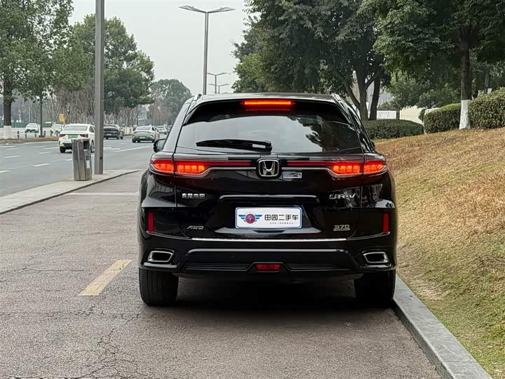 Фото 5 - Honda UR-V