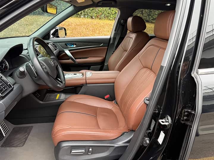 Фото 8 - Honda UR-V