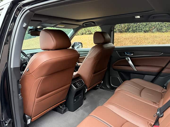 Фото 9 - Honda UR-V