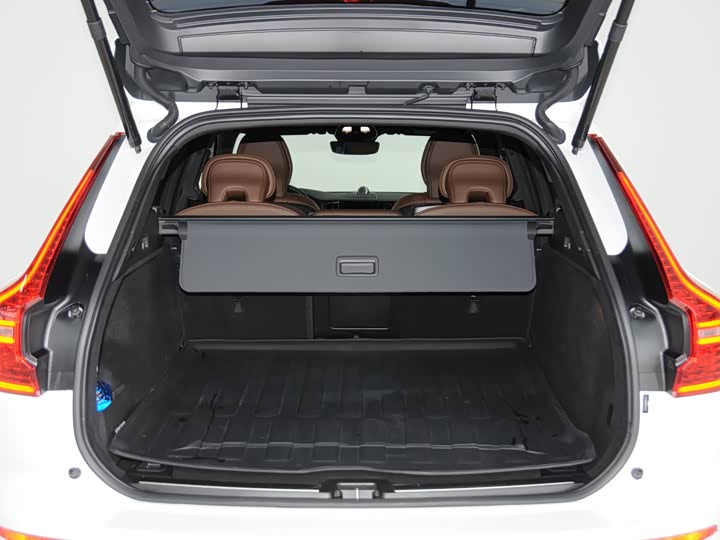 Фото 7 - Volvo XC60 Hybrid