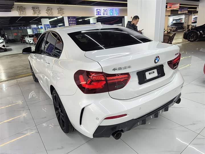 Фото 5 - BMW 1 Series
