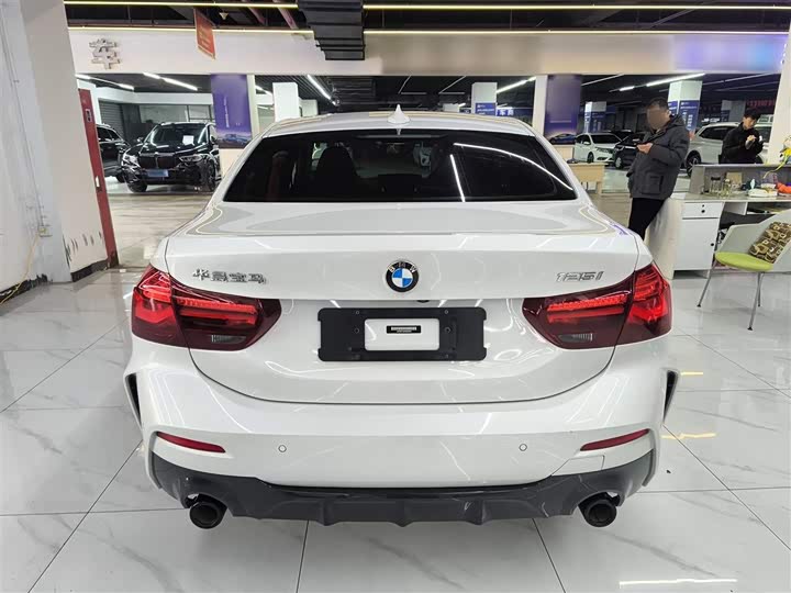 Фото 6 - BMW 1 Series