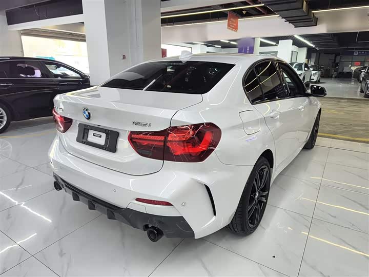 Фото 7 - BMW 1 Series