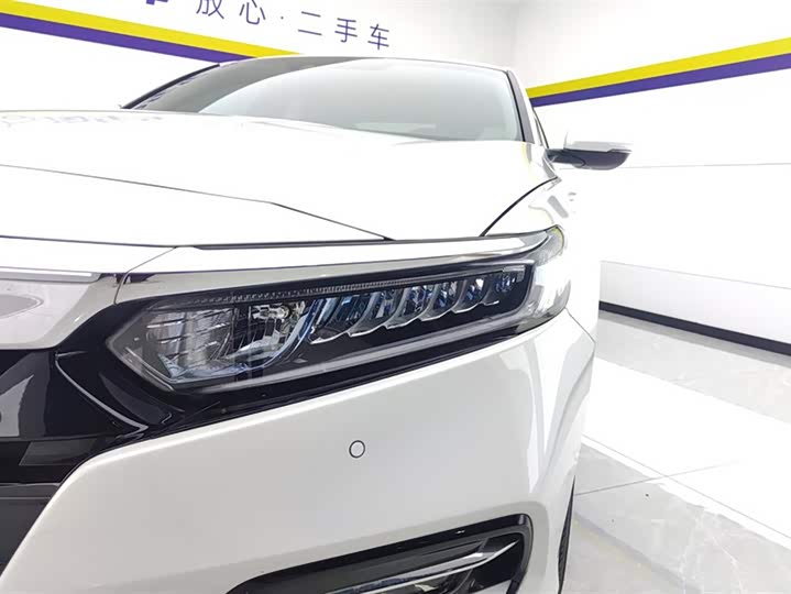 Фото 5 - Honda Accord