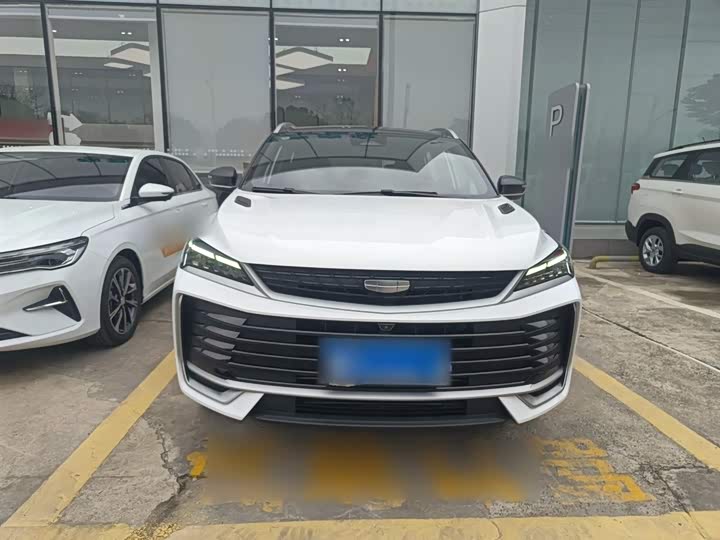 Фото 3 - Geely Coolray