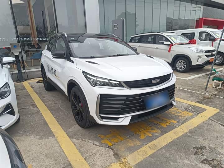 Фото 4 - Geely Coolray