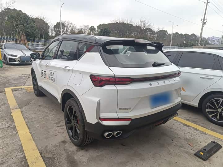 Фото 5 - Geely Coolray