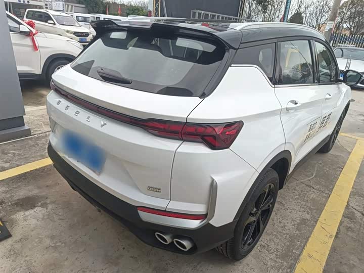 Фото 7 - Geely Coolray