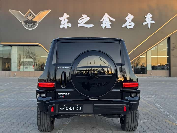 Фото 5 - Tank 700 Hybrid