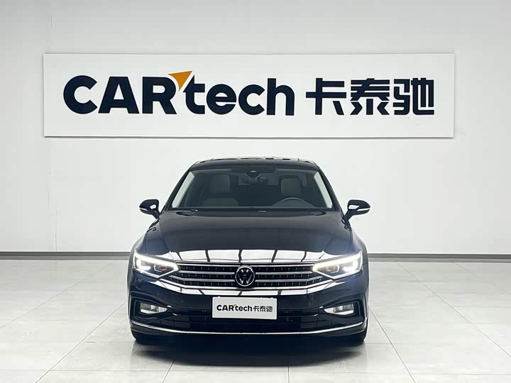 Фото 2 - Volkswagen Magotan