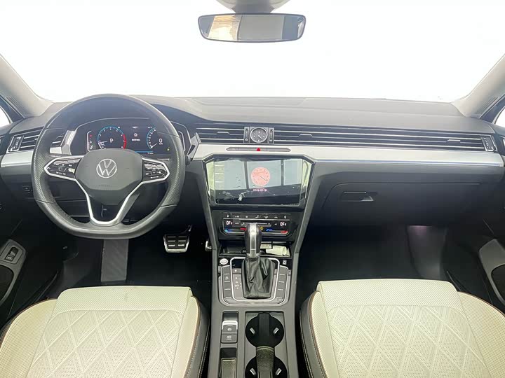 Фото 4 - Volkswagen Magotan