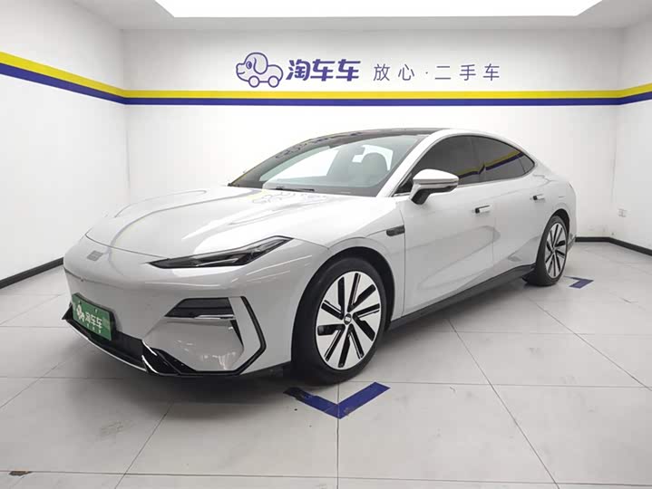 Фото 1 - Geely Galaxy E8