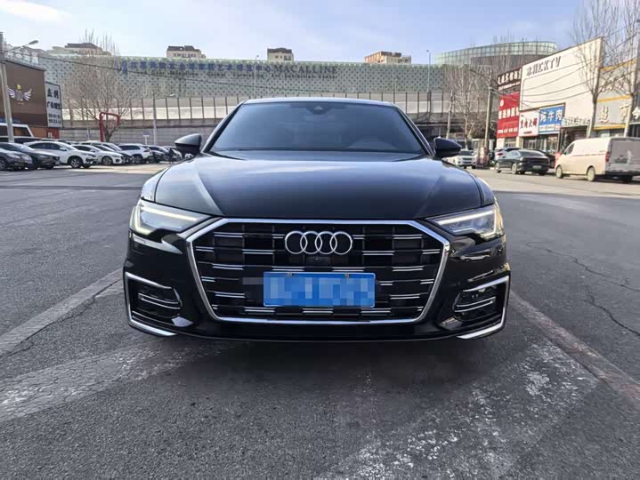 Фото 2 - Audi A6L