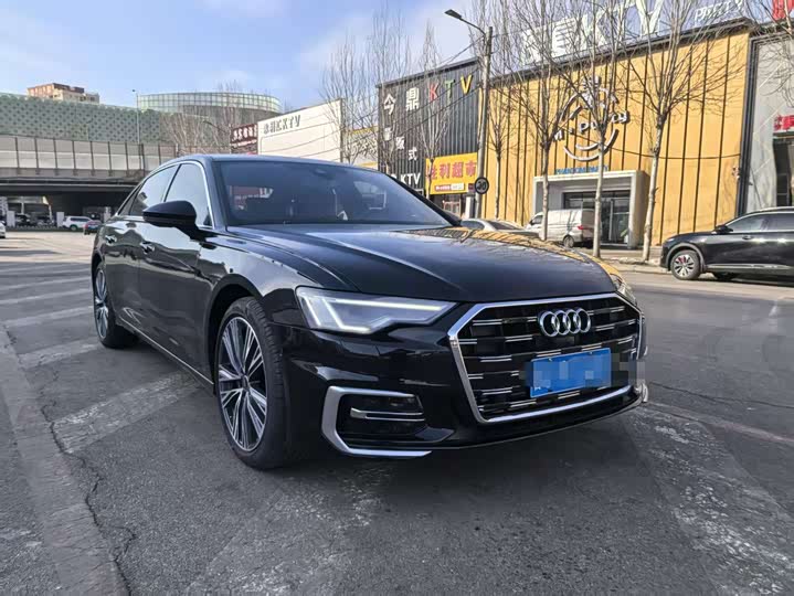 Фото 3 - Audi A6L